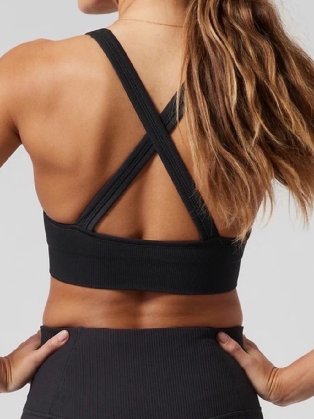 NWT Athleta XL D-DD Aurora Black Ribbed Scoop Sports Bra cross back new support - Picture 2 of 12